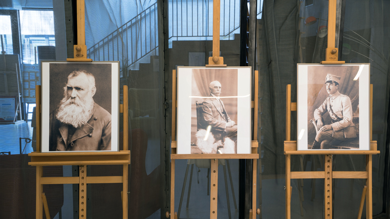 Przodkowie Zdziesława Beksińskiego w linii męskiej: Mateusz Beksiński – pradziadek. Władysław Beksiński – dziadek. Stanisław Beksiński – ojciec.