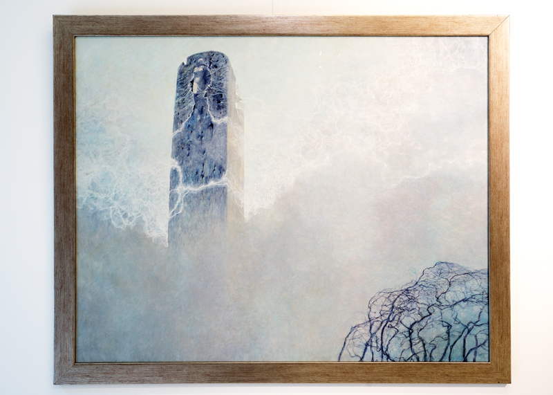 Zdjęcie ukazujące obraz Artysty - fantastyczną wizję fragmentu budowli kojarzącej się historycznie (wieża, obelisk?).