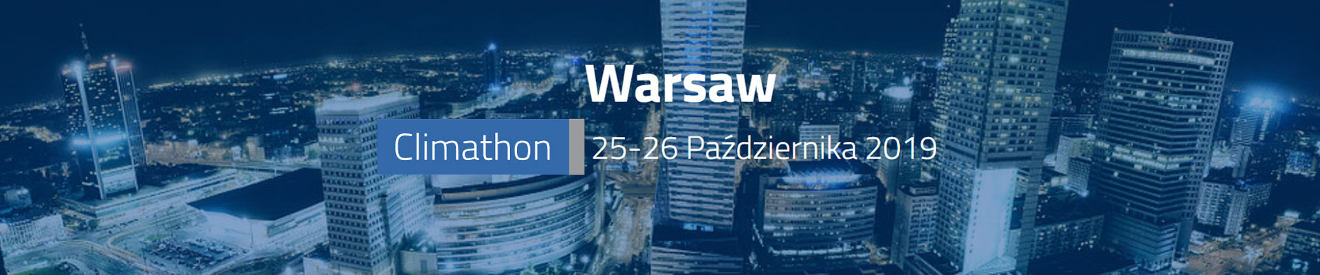 Na zdjęciu panorama Warszawy w odcieniach koloru niebieskiego. na pierwszym planie napis: Warszawa oraz daty wydarzenia.