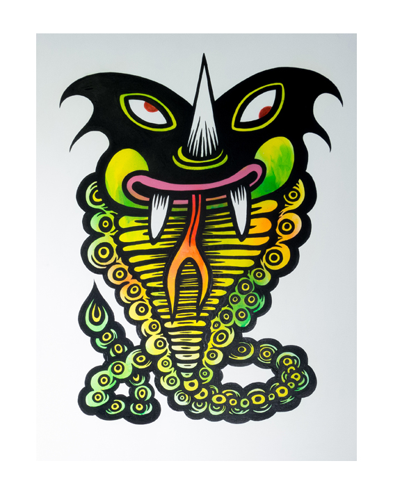 Kolorowe, abstrakcyjna stworzenie. Wznoszący się do góry wąż z wystawionym językiem i wystającymi kłami oraz rogiem na środku głowy. 